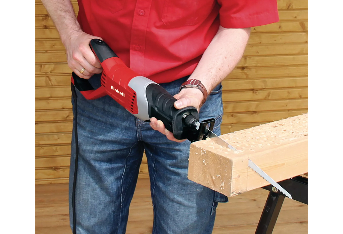 Απεικονίζεται η σέγα 